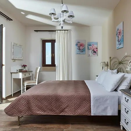 Orelia Cretan Deluxe Apartments Kamilari Exterior photo