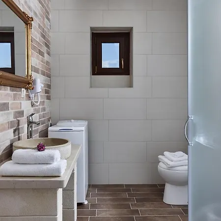 Orelia Cretan Deluxe Apartments Kamilari Exterior photo