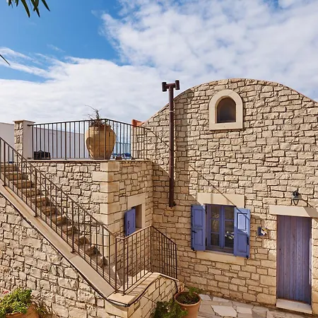 Orelia Cretan Deluxe Apartments Kamilari Exterior photo