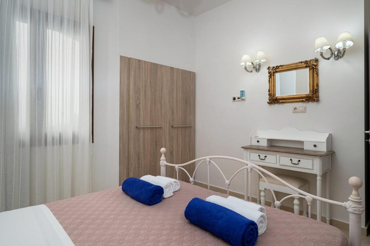 Orelia Cretan Deluxe Kamilari