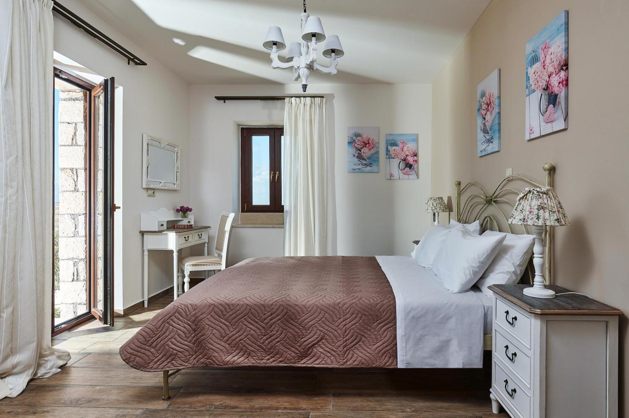 Orelia Cretan Deluxe Apartment
