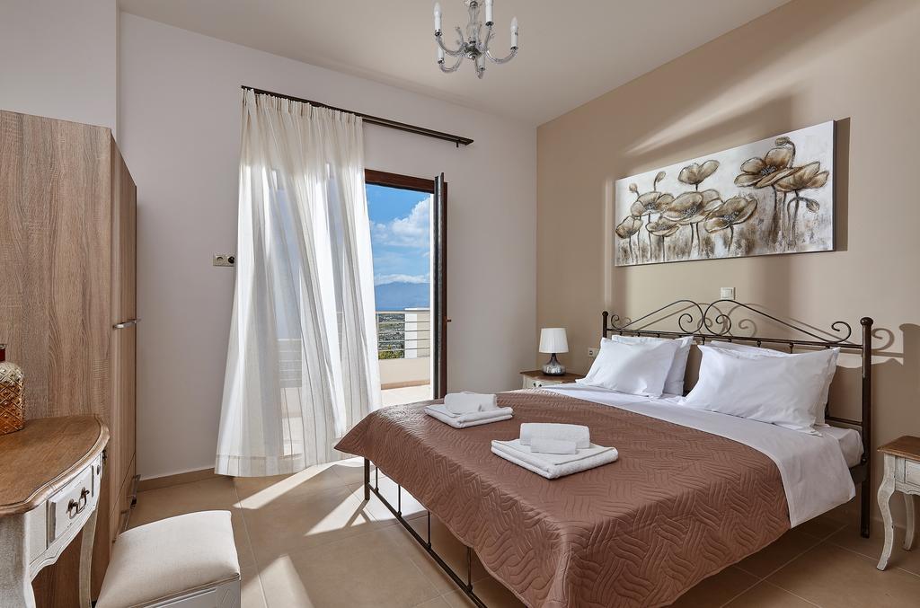 Orelia Cretan Deluxe
